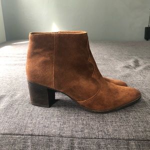 Dolce Vita brown suede booties, sz 8.5
